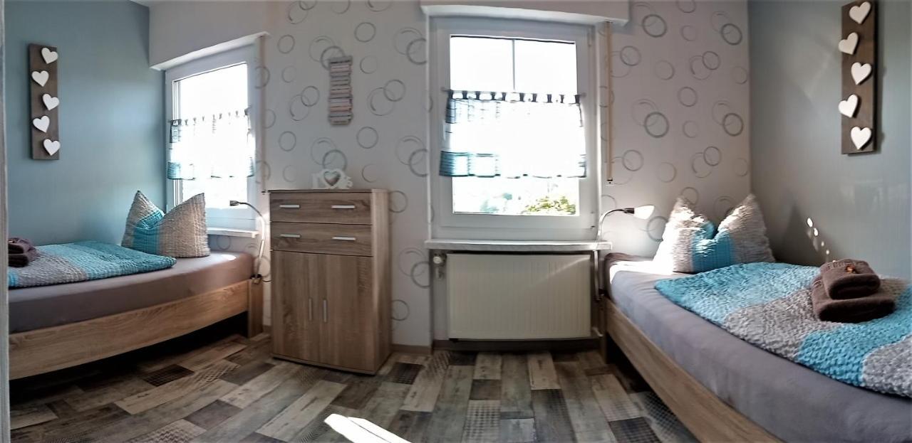Seeblick-Ferienwohnung Im "Ferienhaus Agger-Blick" Mit Traumhafter Sonnen-Terrasse, Sauna, E-Kamin & Kajak Gummersbach Exterior foto